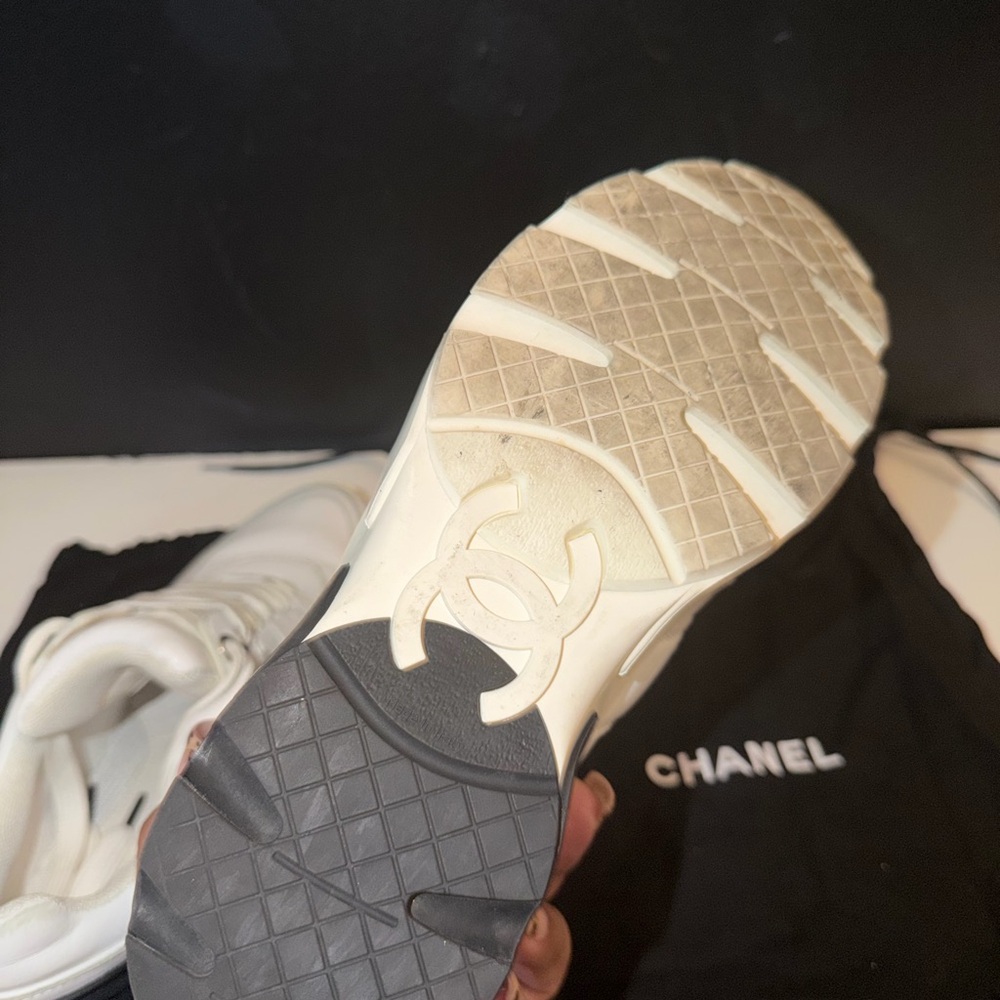 CHANEL White and Black Sneakers - Picture 4 of 8